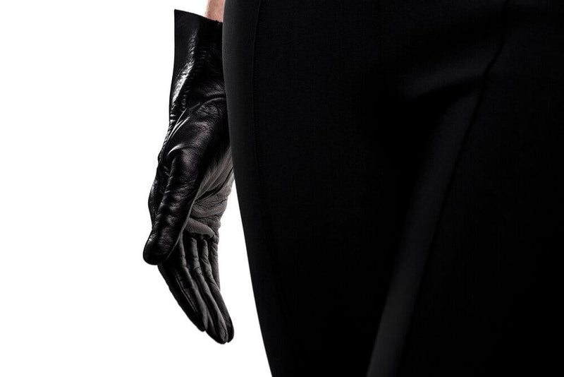 Gants en cuir échancrés pour femmes avec manchette angulaire.-Marnie